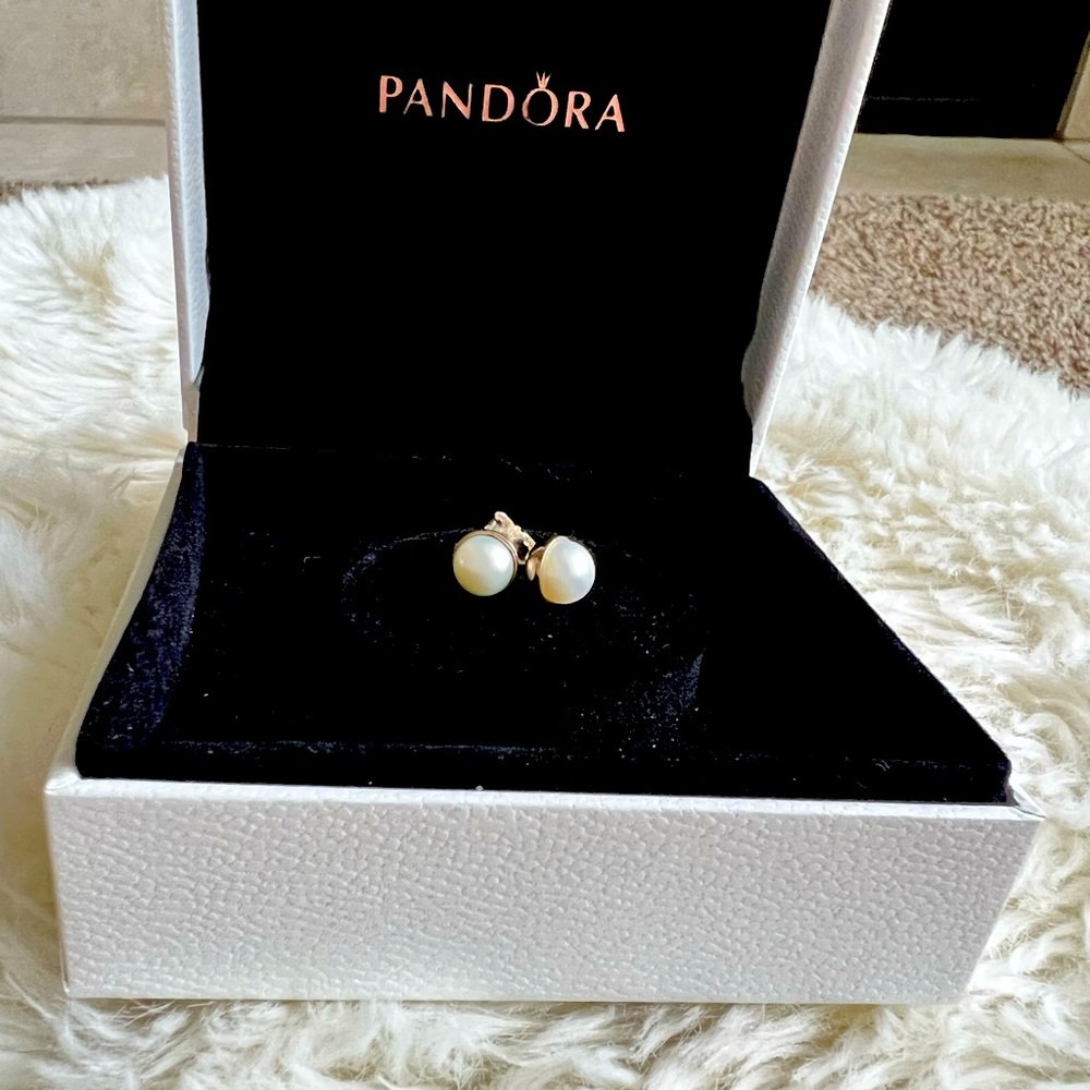 Pandora Fresh Water Pearl Ear Studs Sterling Silver